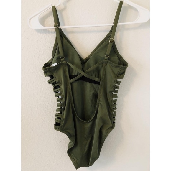 Target One Piece Swimsuit - Picture 3 of 8